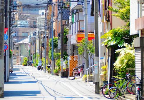住宅街の道の風景 普通の生活イメージ 住宅街の道の風景 普通の生活イメージ 住宅街,住宅地,住宅の写真素材