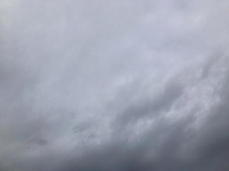 夏の曇り空 夏の曇り空の写真