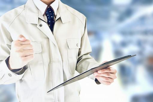 工場の背景と頑張る男性作業員スタッフ 工場,工場勤務,求人の写真素材