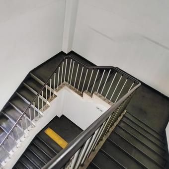 レトロな階段 階段,手すり,レトロの写真素材