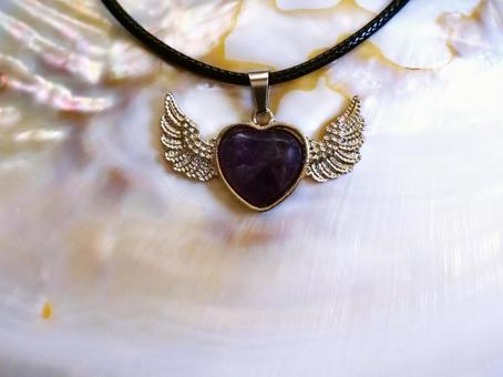 アメジスト付きペンダント2 アメジスト,ペンダント,パワーストーンの写真素材