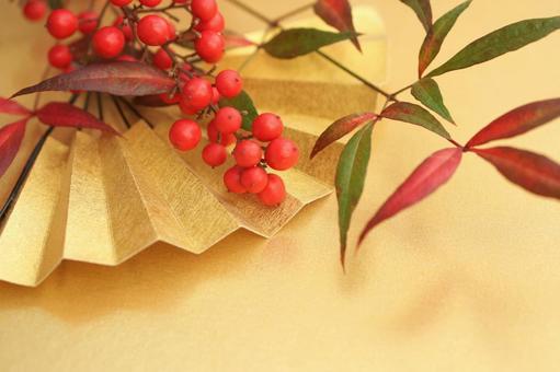 金色背景　南天 南天,ナンテン,正月の写真素材