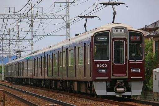 阪急京都線を走行する車両 阪急京都線を走行する車両 阪急電鉄,阪急電車,阪急の写真素材