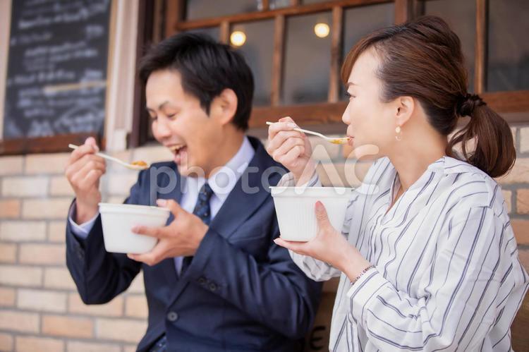 カジュアルビジネスの会社員 ランチ,グルメ,テイクアウトの写真素材