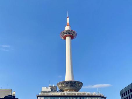 京都タワー 京都タワー,京都,京都駅の写真素材