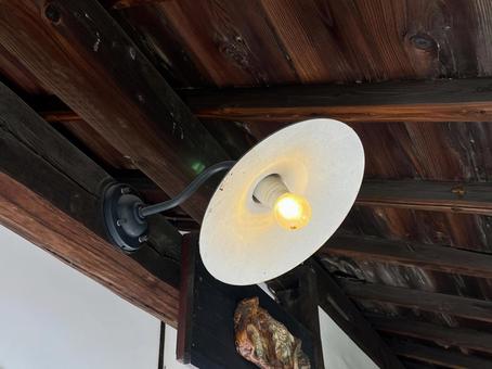 裸電球の門灯 門灯,裸電球,電球の写真素材