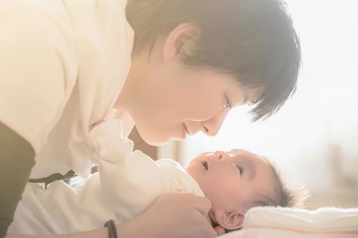 優しい光の中の親子 母親,赤ちゃん,新生児の写真素材