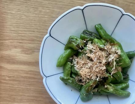 甘長とうがらし 甘辛炒め 甘長とうがらし 甘辛炒め とうがらし,甘長とうがらし,万願寺とうがらしの写真素材