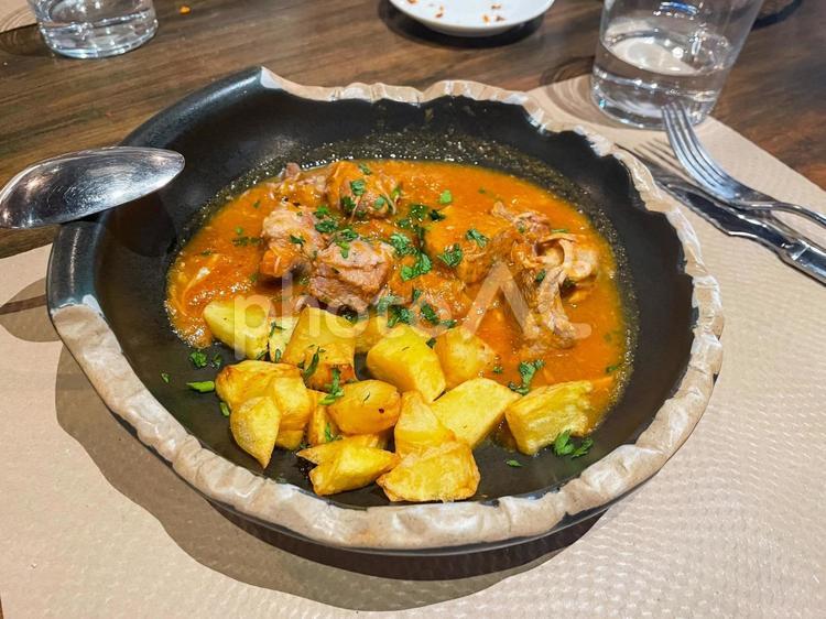 豚のシチュー　スペイン料理 フード,昼食,食事の写真素材