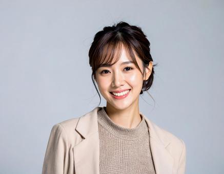 カットモデル笑顔の女性 カットモデル笑顔の女性の写真