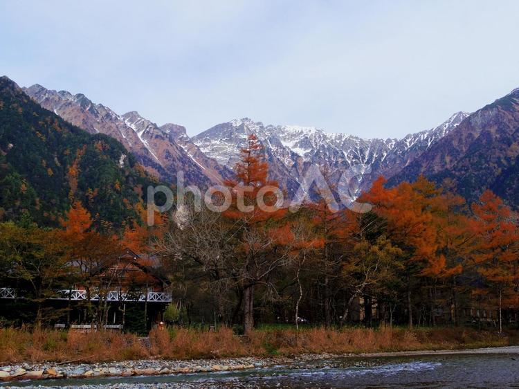 長野県　秋の上高地　 秋,山,屋外の写真素材