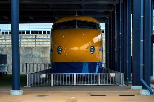 Shining Doctor Yellow (Hakusan City, Ishikawa Prefecture), JPG