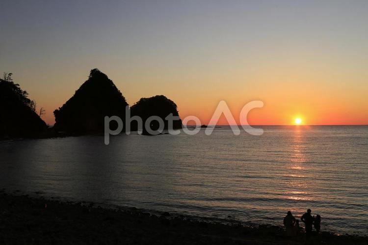 瀬浜海岸の美しい夕陽 美しい夕陽,瀬浜海岸,観光客の写真素材