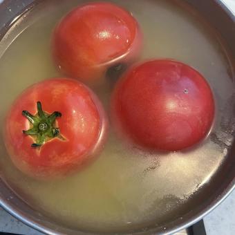 汚れたトマト 汚れたトマト トマト,農薬,野菜の写真素材