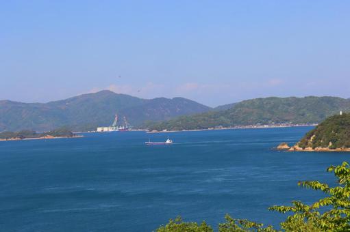 しまなみ海道を見渡す しまなみ海道を見渡すの写真