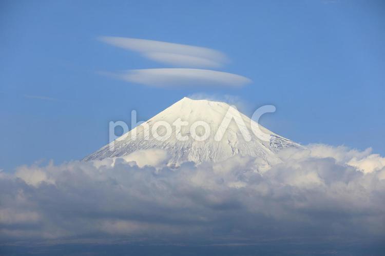 冬の富士山と傘雲 富士山,富士,世界文化遺産の写真素材