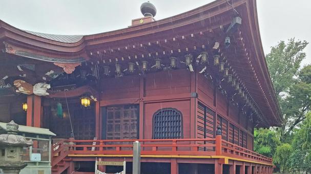 坂東33観音 05番 勝福寺 雨天の本堂 坂東33観音 05番 勝福寺 雨天の本堂の写真