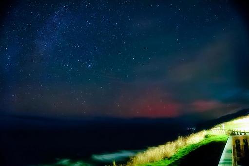 低緯度オーロラ_北海道 石狩厚田④ 低緯度オーロラ,星空,北海道の写真素材