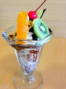 チョコレートパフェ チョコレートパフェ 喫茶店,チョコ,アイスの写真素材