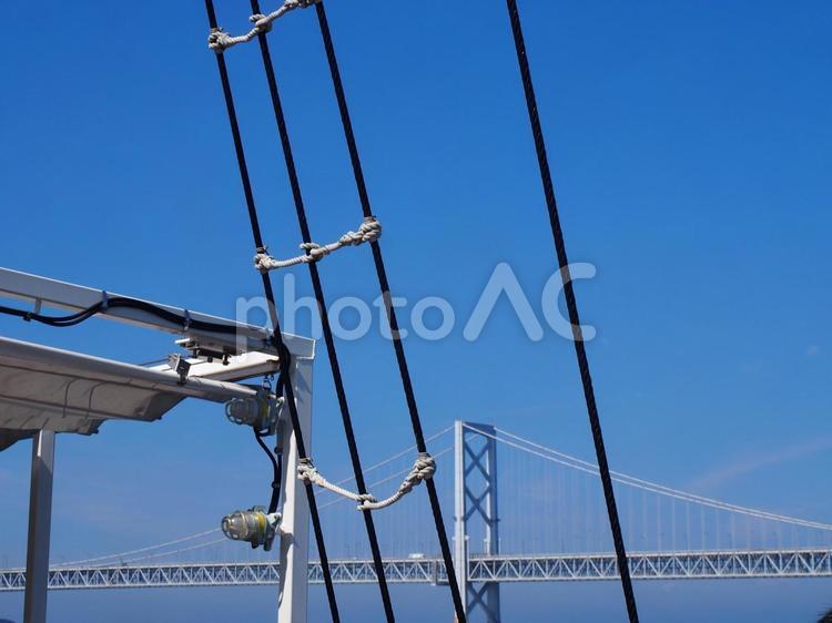 船から見る明石海峡大橋 明石海峡大橋,橋,空の写真素材