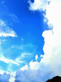 残暑　空 残暑,空,skyの写真素材