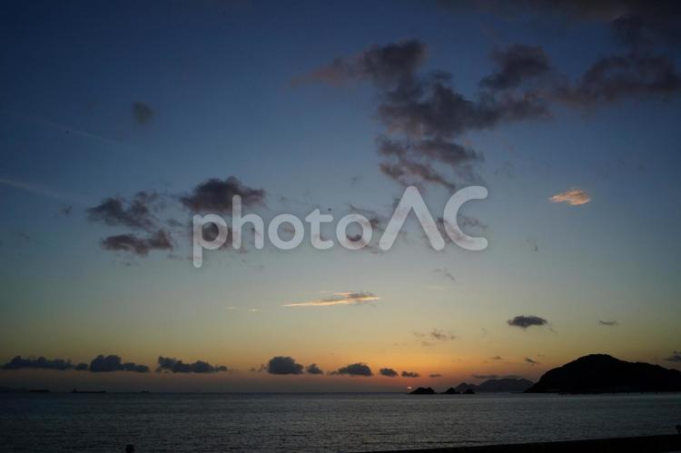 夕暮れ 海,空,サンセットの写真素材