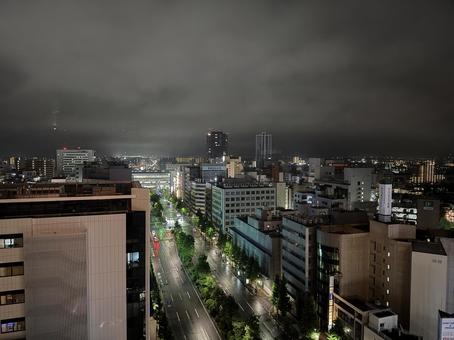 雨の夜の新潟の街 雨の夜の新潟の街 夜景,夜,街の写真素材