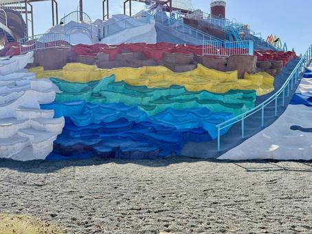 秋の昼間　福井少年運動公園　遊具 秋の昼間,福井少年運動公園,ベンチの写真素材