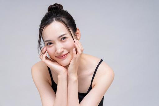 若い女性のビューティ 若い女性のビューティ スキンケア,女性,ビューティの写真素材