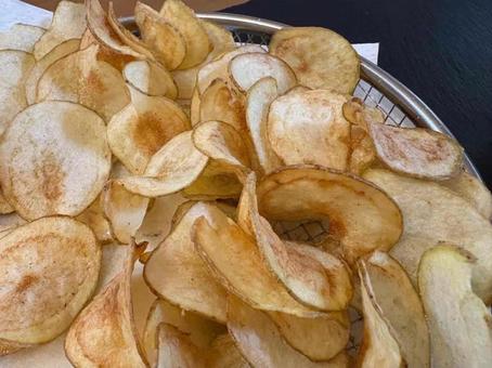 手作りポテトチップス 手作りポテトチップス,ポテトチップス,ポテチの写真素材