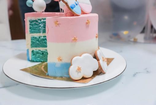 ジェンダーリビール　ケーキ 赤ちゃん,ベイビー,babyの写真素材