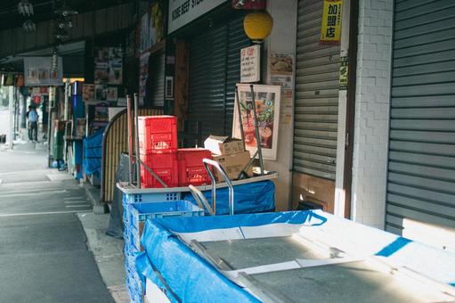 午後の静まりかえる築地 築地,午後,閉店の写真素材