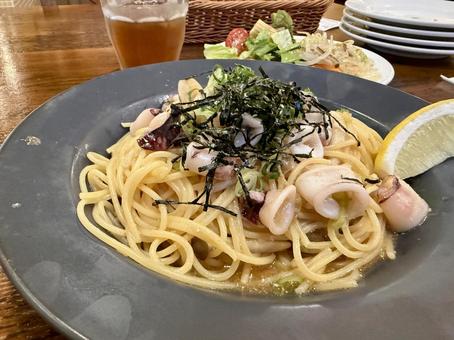 イカと明太子のパスタ イカと明太子のパスタ 和風パスタ,パスタ,明太子の写真素材