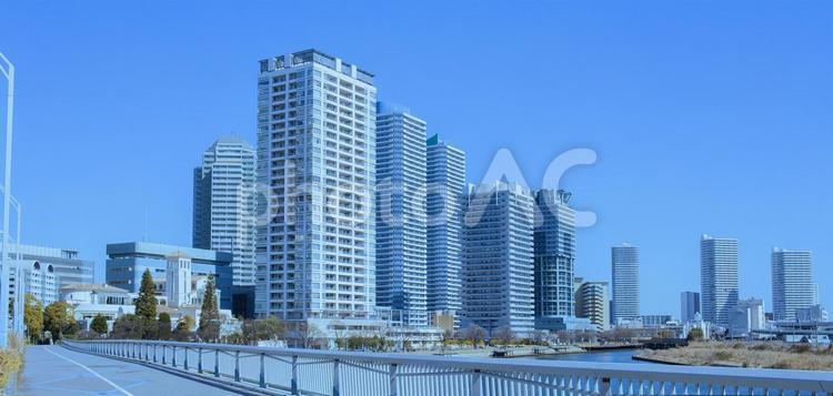 タワーマンション　バナー素材 マンション,タワーマンション,タワマンの写真素材