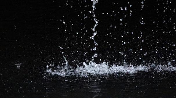 水しぶき 水しぶき 水しぶき,黒背景,素材の写真素材