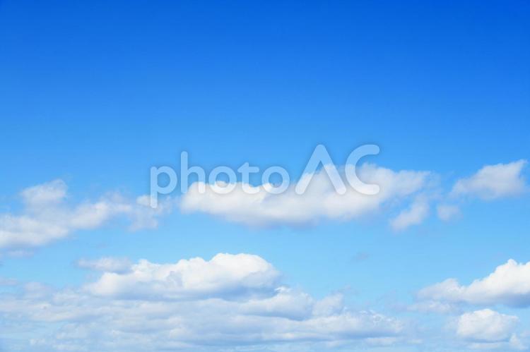 青空と白い雲 空,青空,雲の写真素材