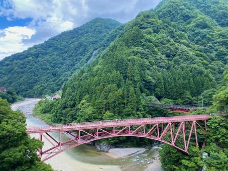 黒部峡谷トロッコ電車山彦橋 黒部峡谷トロッコ電車山彦橋の写真