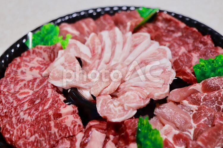 焼肉（各部位詰め合わせ） 焼肉,肉,国産牛の写真素材