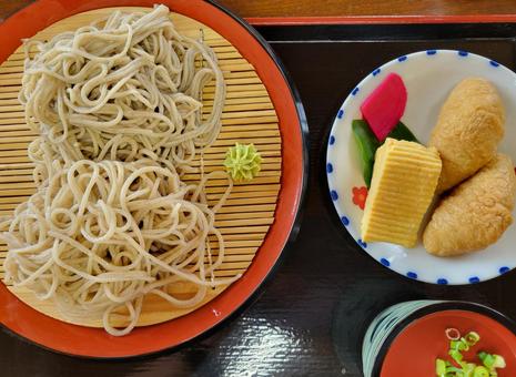 ざる蕎麦セット ざる蕎麦セット 赤そば,白そば,ざる蕎麦の写真素材