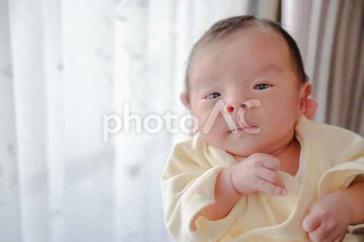 赤ちゃん(その５７) 赤ちゃん,親子,子供の写真素材