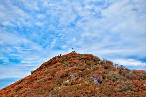 くじゅうの秋 紅葉,山登,くじゅうの写真素材