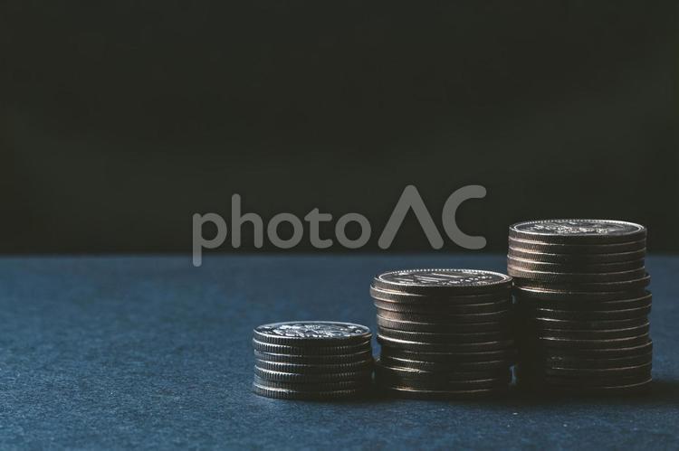 日本の硬貨 お金,積む,コインの写真素材