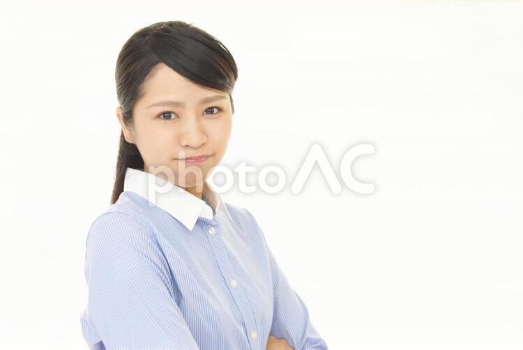 怒った表情の女性 女性,女,怒るの写真素材
