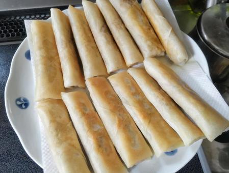 春巻き 春巻き 春巻き,中華料理,家庭料理の写真素材