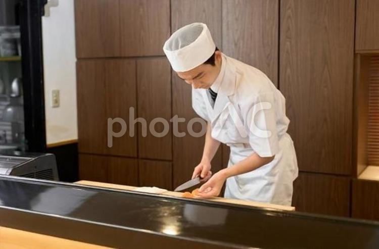 調理をする和食の料理人 調理,料理,仕込みの写真素材