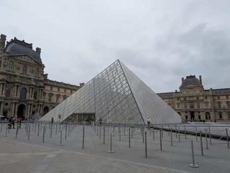 ルーブル美術館 ルーブル美術館 ルーブル美術館,ルーブル,三角の写真素材
