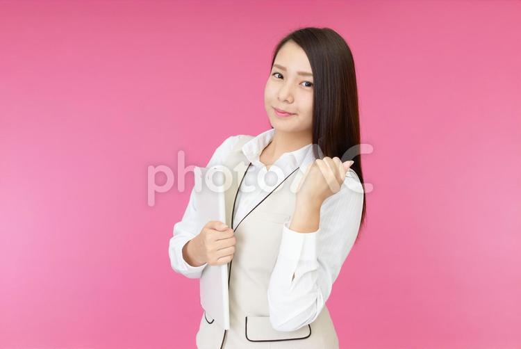ガッツポーズのビジネスウーマン 女性,ビジネスウーマン,女の写真素材