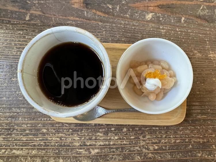 コーヒーと白豆の甘味 和,デザート,カフェの写真素材
