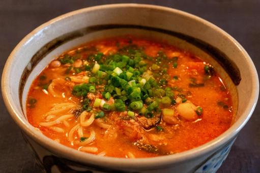 キムチ鍋の残りスープをリメイク濃厚担々麺 担々麺,キムチ鍋,濃厚の写真素材