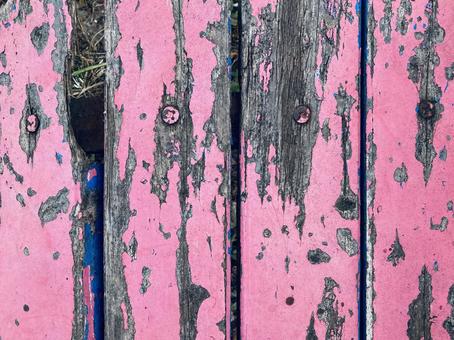 ピンクペイントされたベンチ背景素材 ピンクペイントされたベンチ背景素材 ピンク,ペイント,ベンチの写真素材